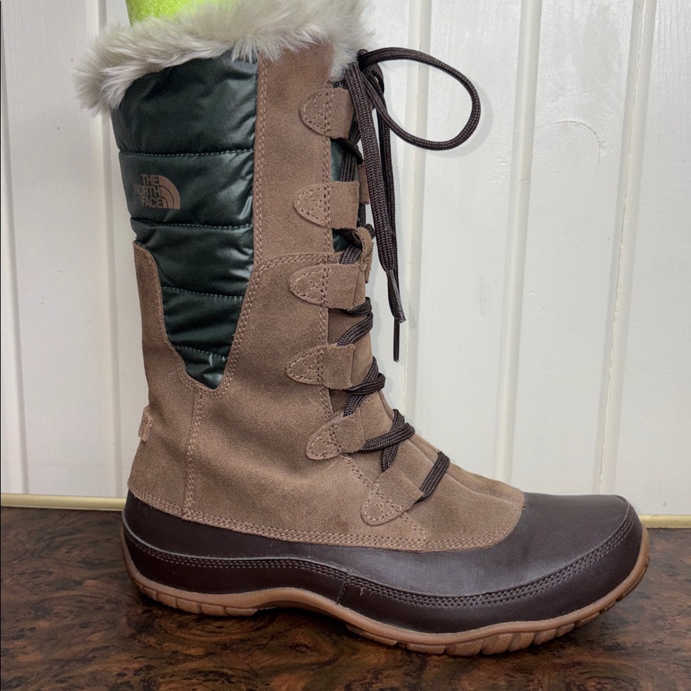 The North Face Nuptse Purna Waterproof Boots size 8.5